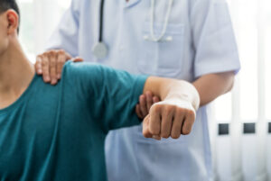 right to see your own doctor for a work related injury in kentucky injured at work on the job